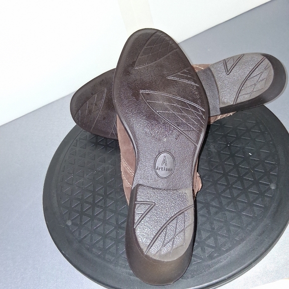 Clarks Brown Mules with Buckle Detail - Picture 6 of 6